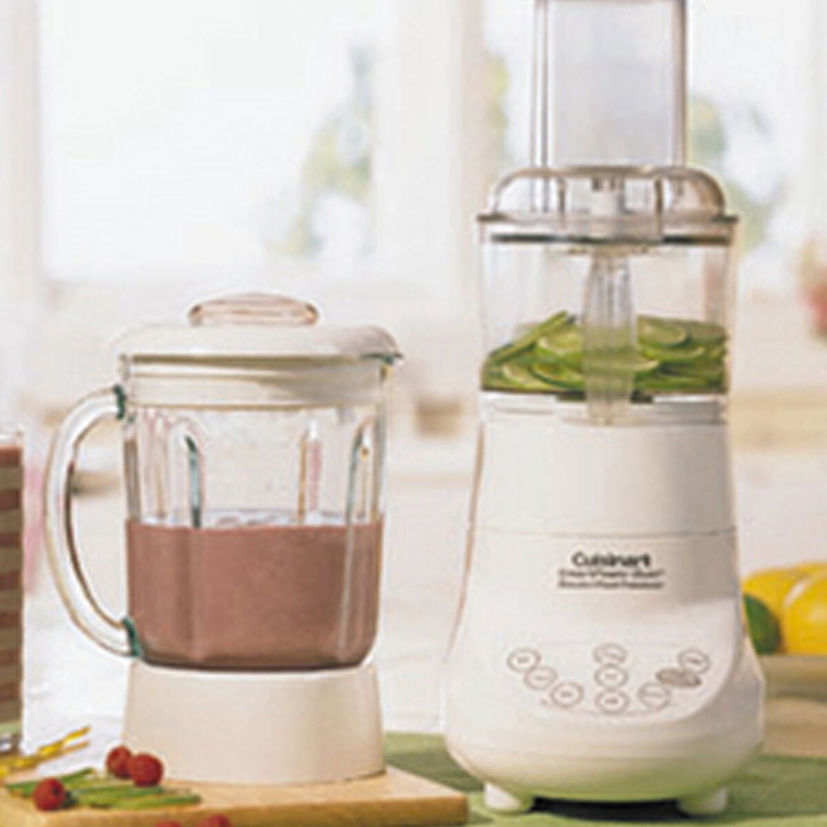 White Cuisinart SmartPower Duet BFP-703 with glass pitcher and separate processor attachment